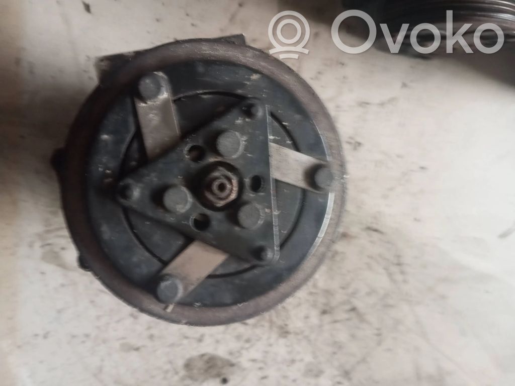 Volvo V50 Air conditioning (A/C) compressor (pump) 