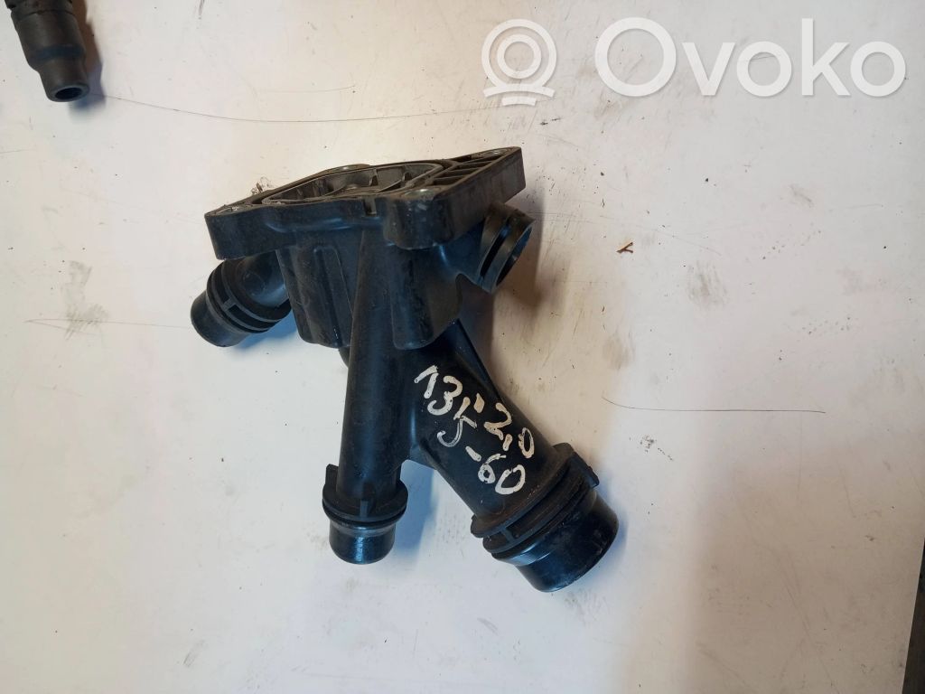 Volvo V70 Termostat / Obudowa termostatu 