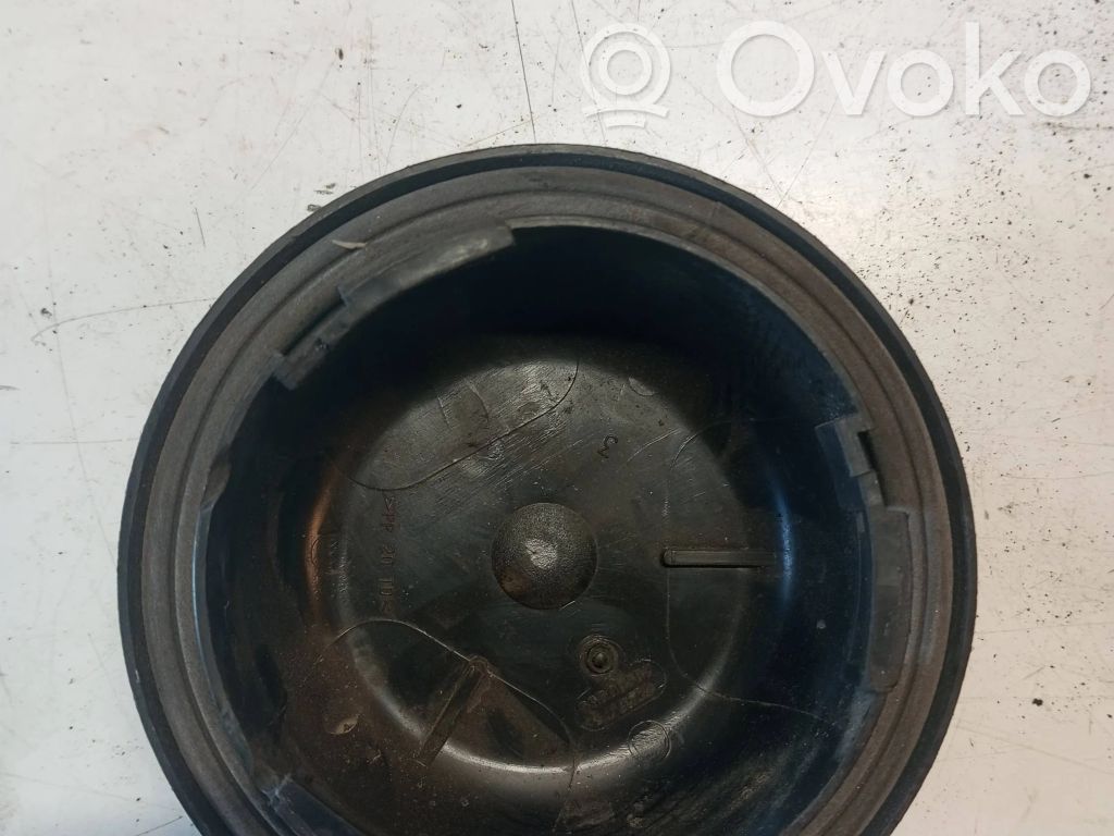 Volvo XC70 Headlight/headlamp dust cover 