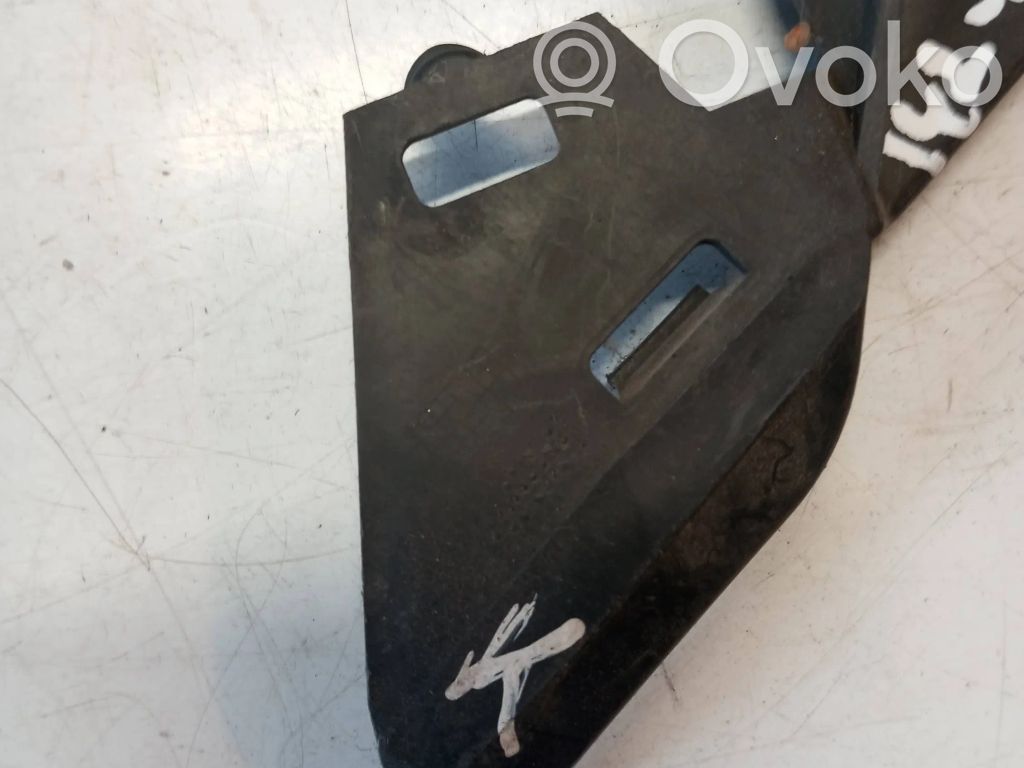Volvo V50 Headlight/headlamp mounting bracket 