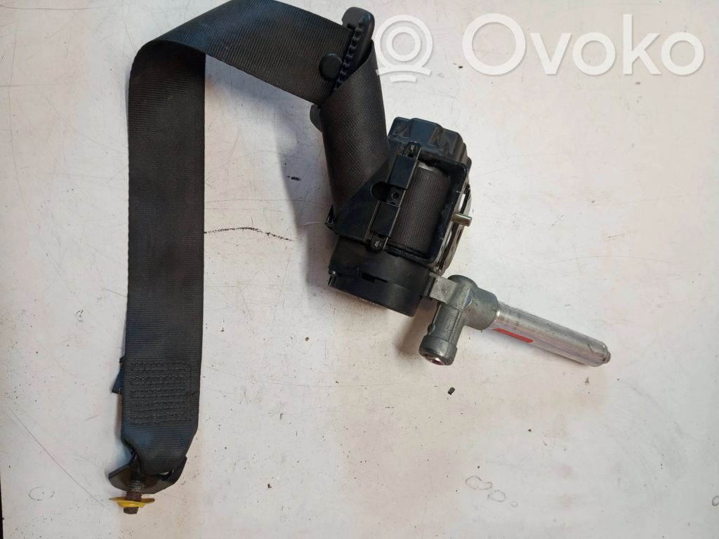 Volvo V50 Cinturón trasero 