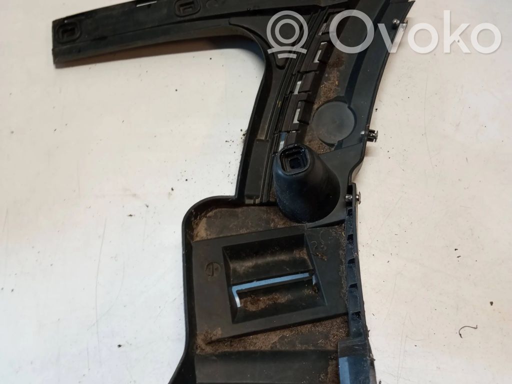 Volvo XC90 Soporte de montaje del parachoques trasero 