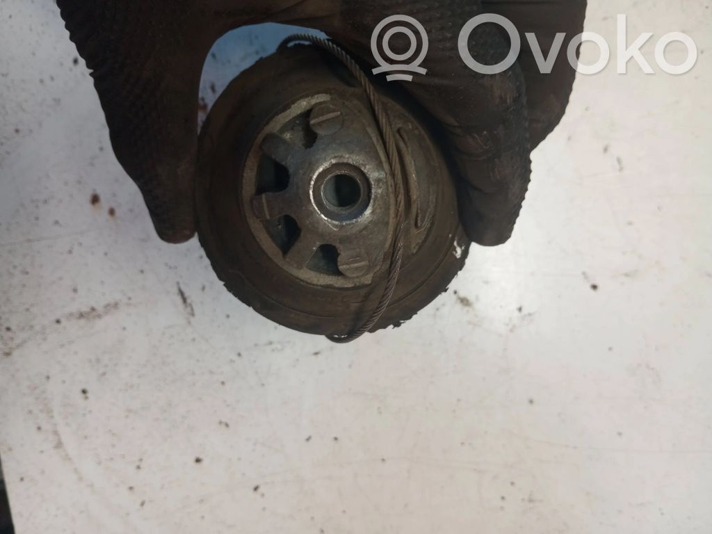 Volvo S80 Engine mount bracket 