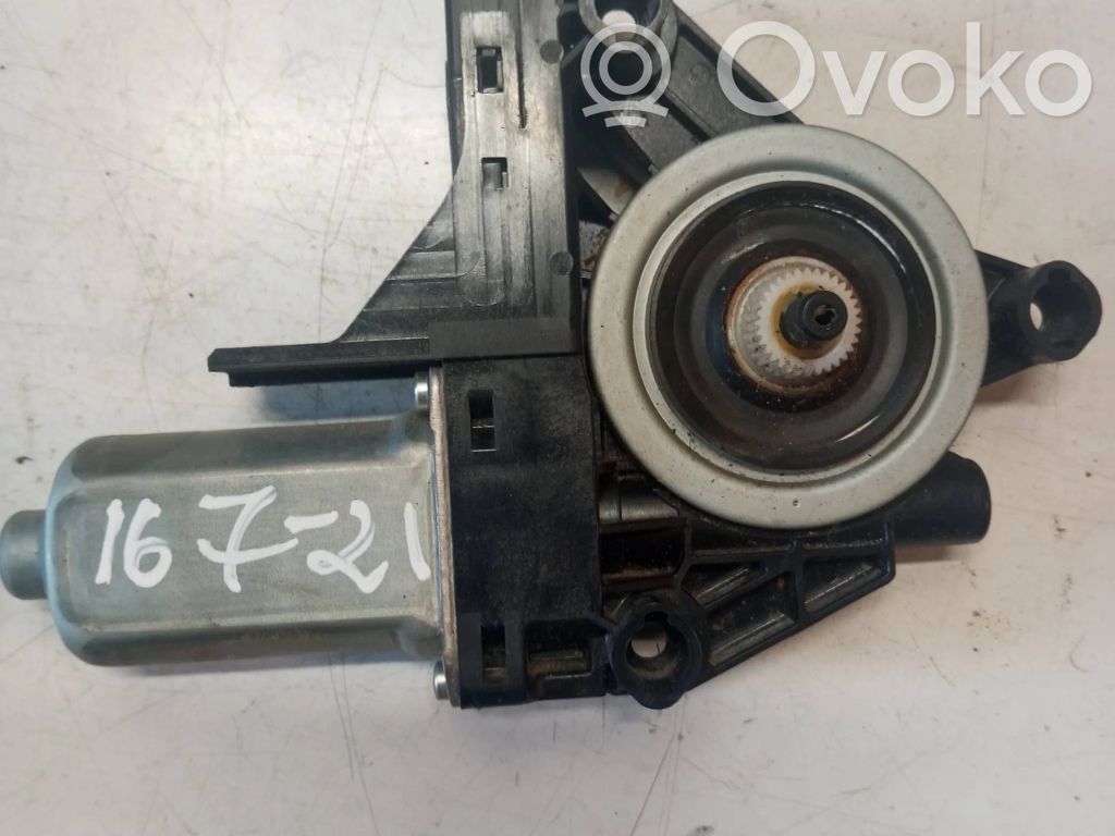 Volvo S60 Priekšpusē loga pacēlāja motoriņš 