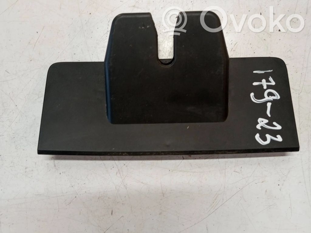 Volvo XC60 Tailgate/boot lid lock trim 