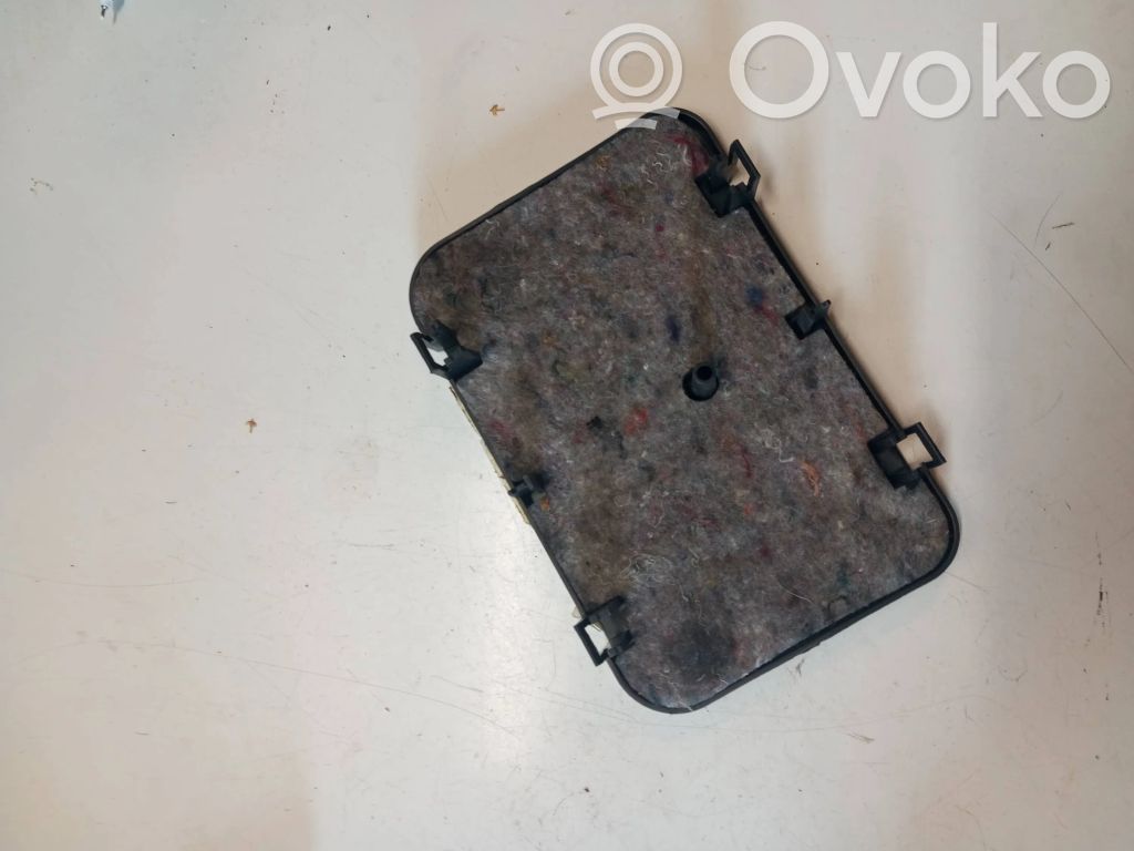 BMW X6 E71 Quarter panel pressure vent 