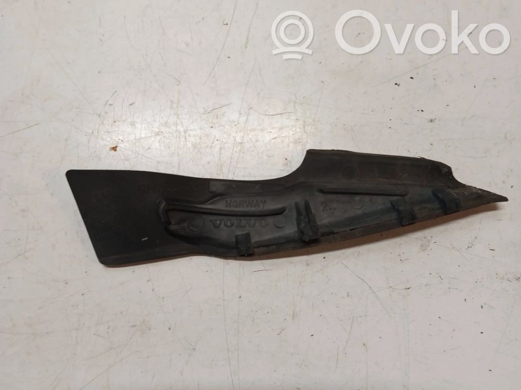 Volvo XC90 Windshield trim 