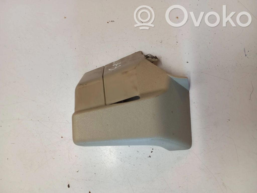 Volvo V70 Saugos diržo apdaila 