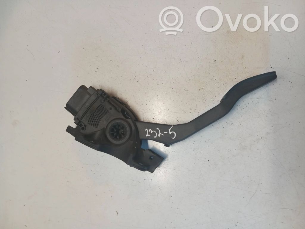 Volvo V60 Pedał gazu / przyspieszenia 