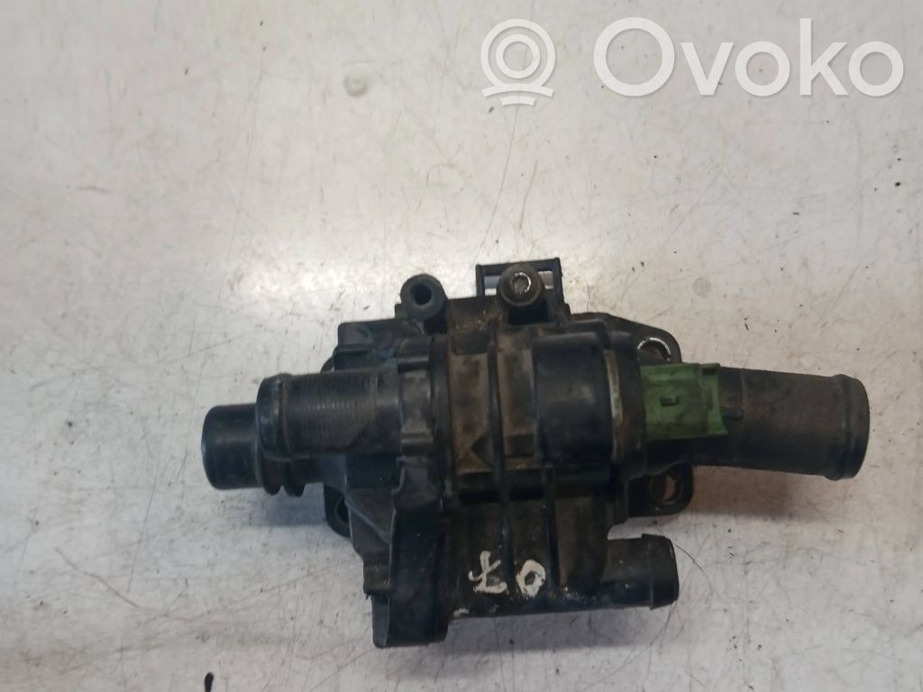 Volvo V50 Thermostat/thermostat housing 