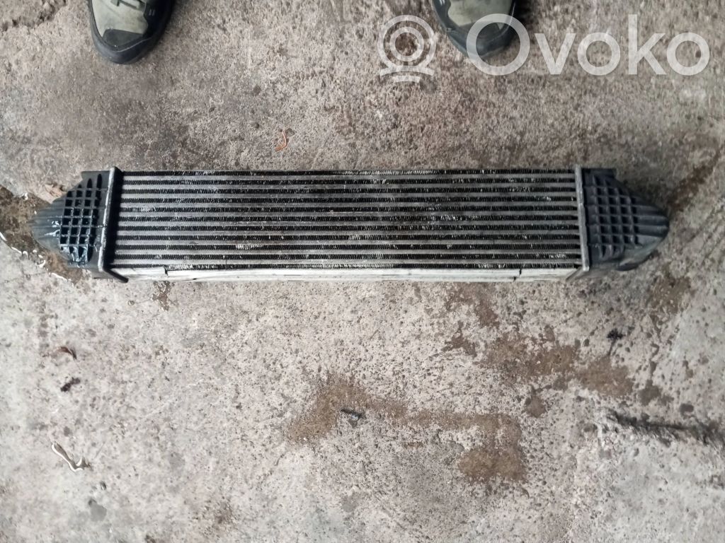 Volvo V70 Interkūlerio radiatorius 