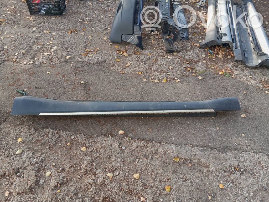 BMW X6 E71 Sill 