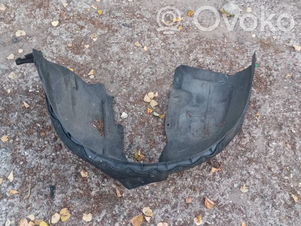 Volvo V60 Nadkole przednie 