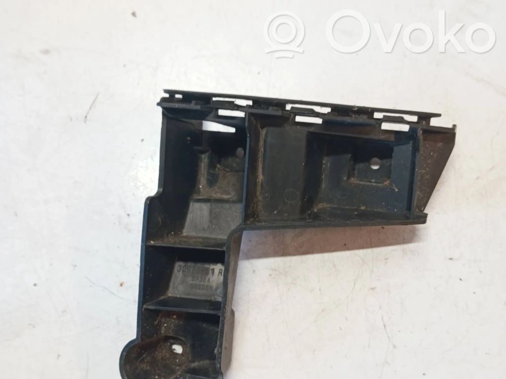 Volvo V70 Uchwyt / Mocowanie zderzaka tylnego 