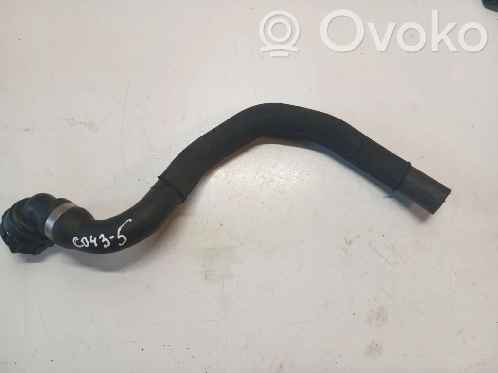 Volvo V40 Engine coolant pipe/hose 