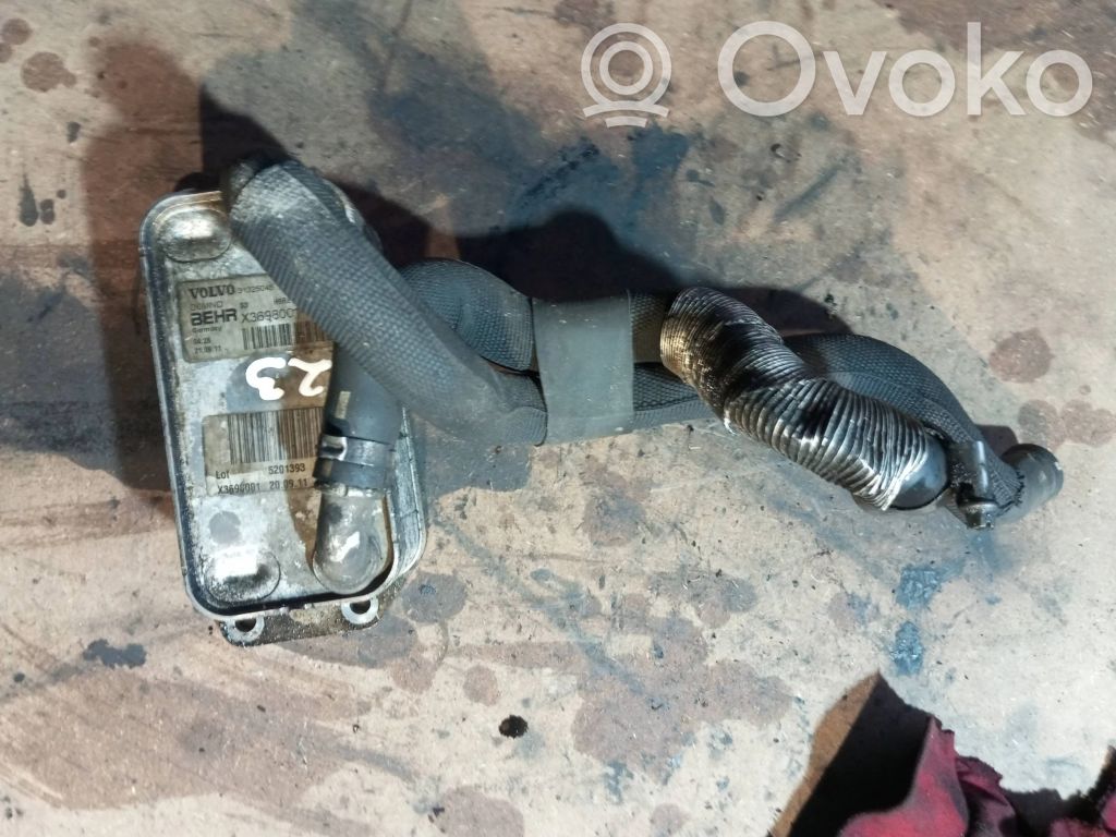 Volvo XC60 Mocowanie / uchwyt filtra oleju 
