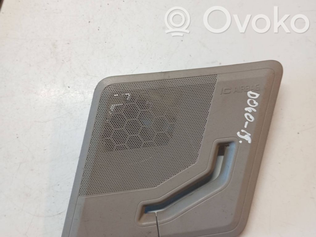 Volvo XC90 Seat belt trim 