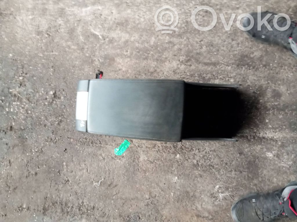 Volvo S80 Armrest 