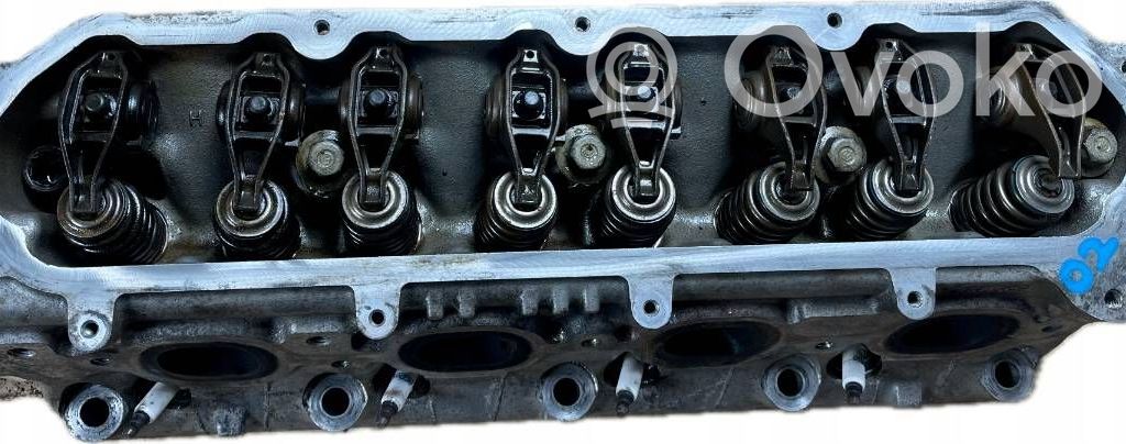 Cadillac Escalade IV Engine head 