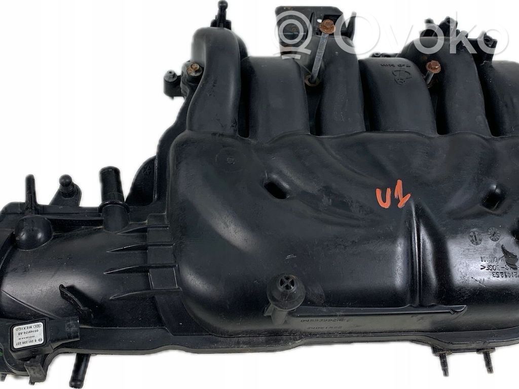Dodge RAM Intake manifold 