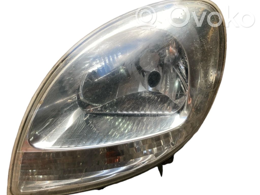 Renault Kangoo I Lampa przednia 