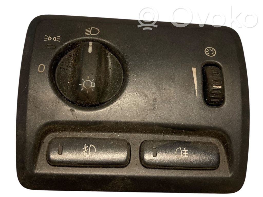 Light switch   30739312,ML273100074,06W27E03
