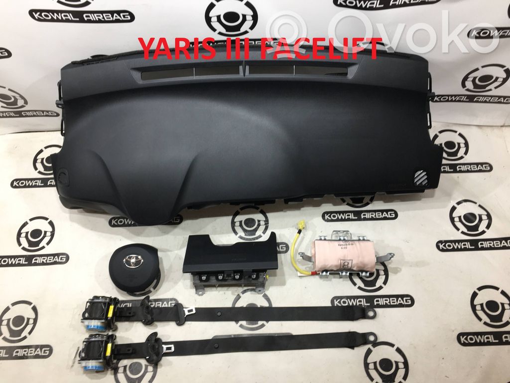 Toyota Yaris Zestaw poduszek powietrznych z panelem 