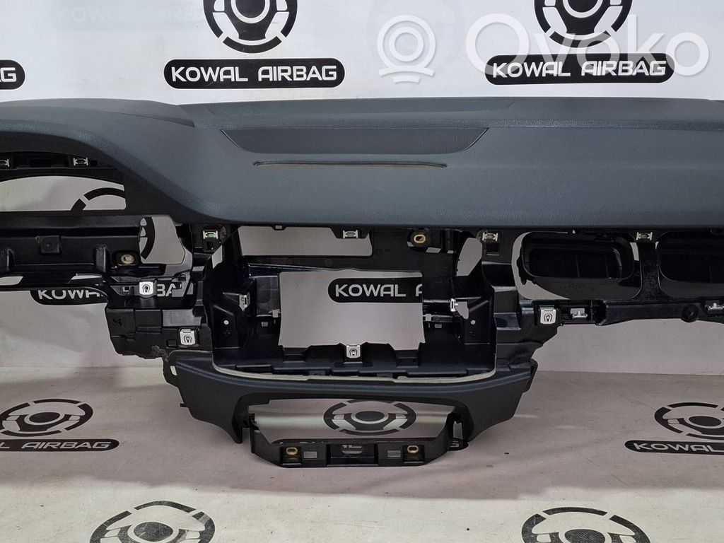 Audi Q7 4M Panelis 