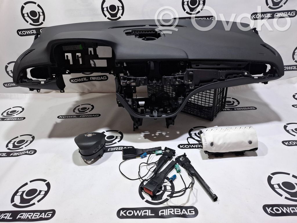 Opel Corsa E Dashboard 