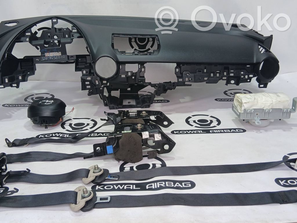 Mazda CX-3 Oro pagalvių komplektas su panele 