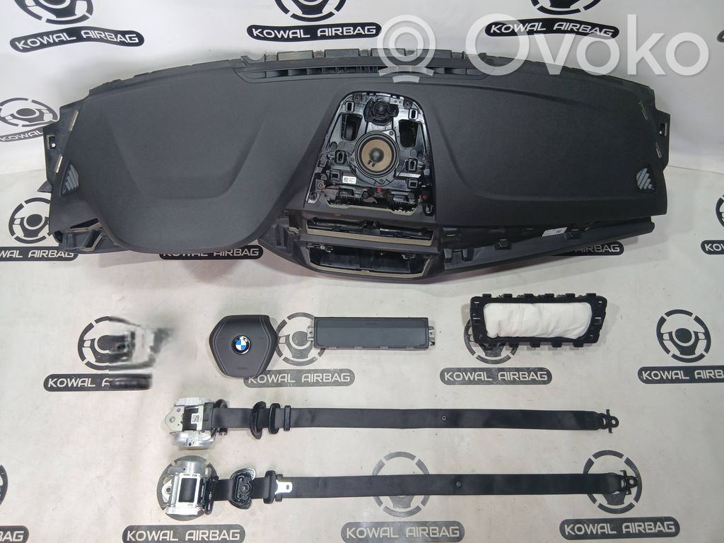 BMW 5 G30 G31 G38 Zestaw poduszek powietrznych z panelem 