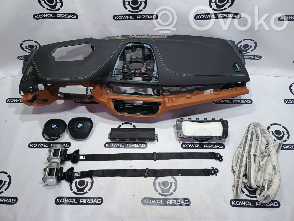 BMW 5 G30 G31 G38 Zestaw poduszek powietrznych z panelem 
