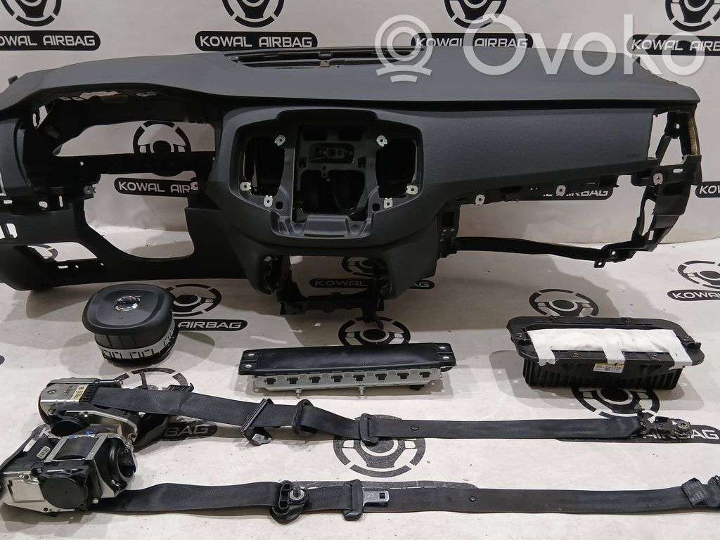 Volvo XC90 Drošības spilvenu komplekts ar paneli 