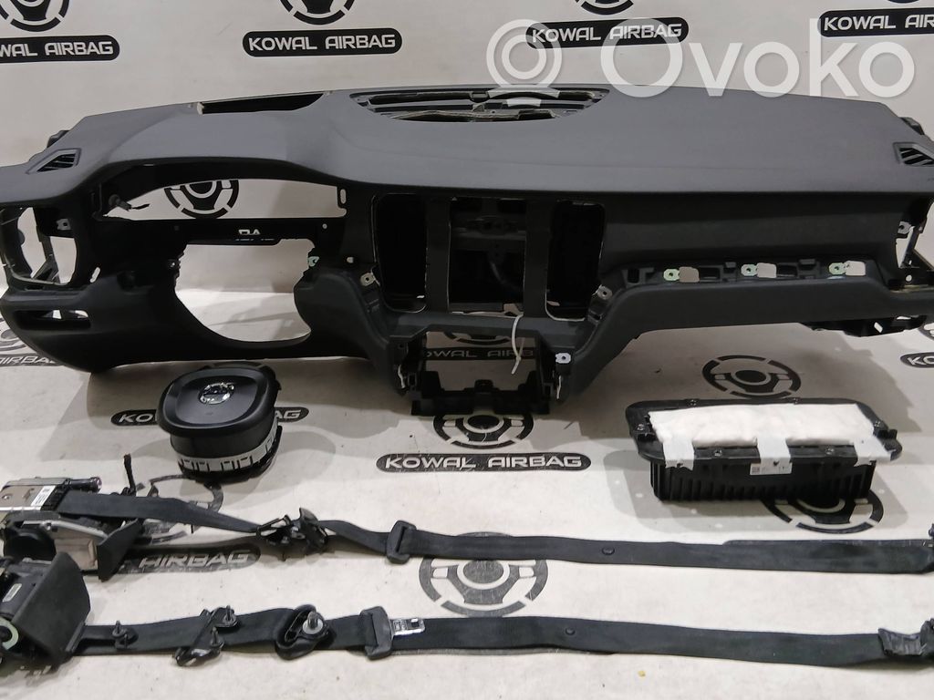 Volvo V60 Oro pagalvių komplektas su panele 