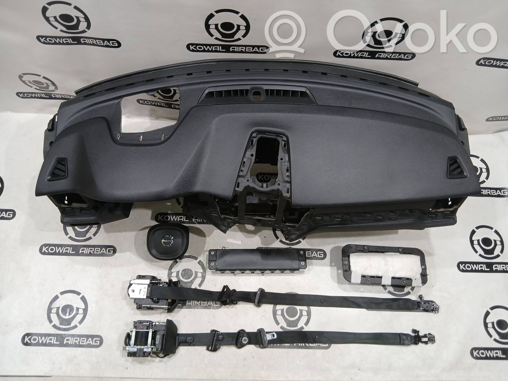 Volvo XC90 Dashboard 