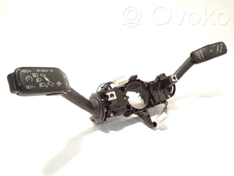 Seat Ateca Palanca de intermitentes 