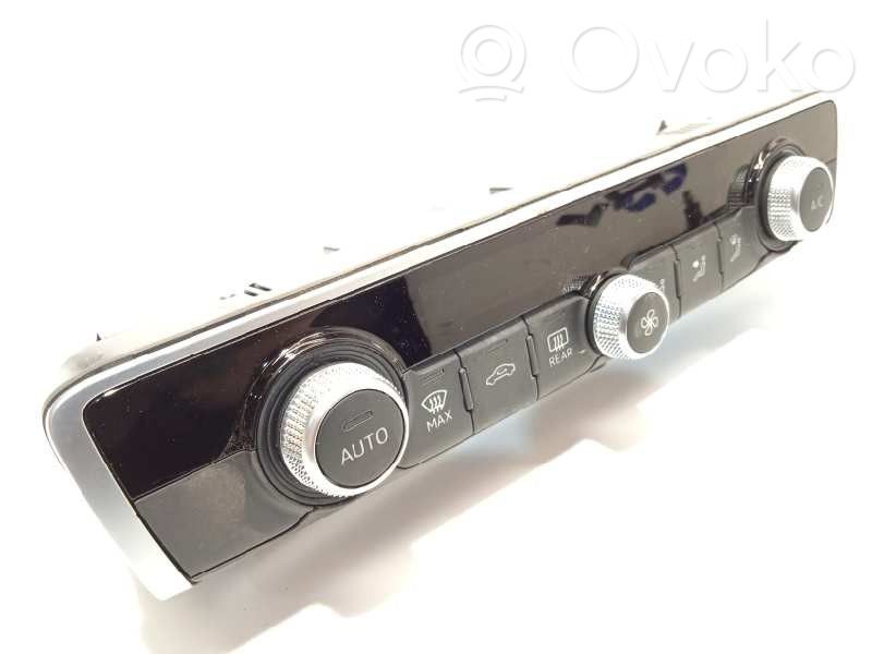Audi A1 Climate control unit 