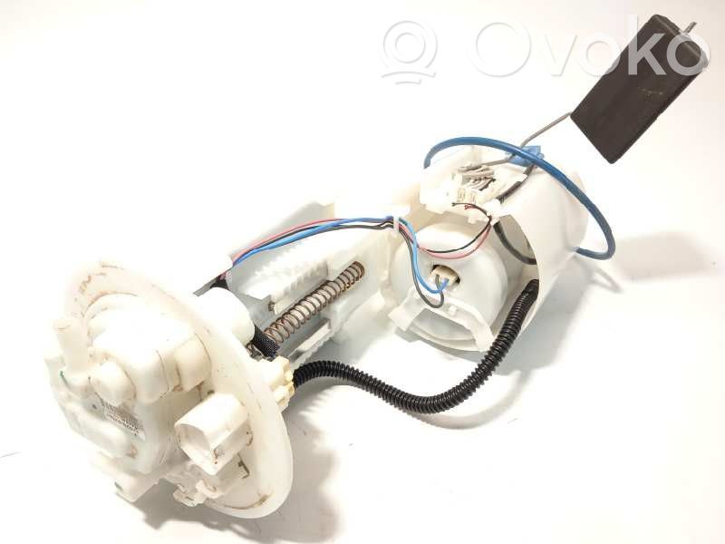 Toyota Auris E180 Bomba interna de combustible 