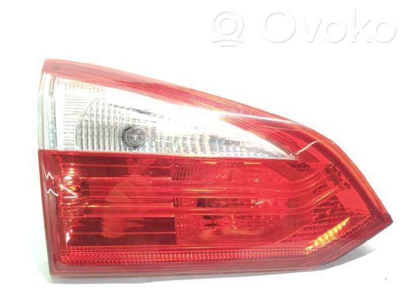 Ford Focus Headlight/headlamp bulb 