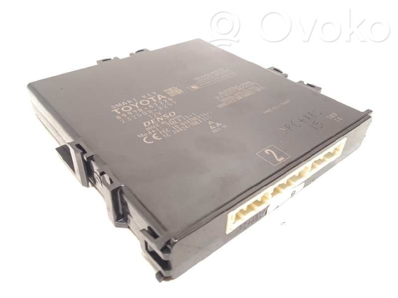 Toyota Prius (XW50) Sonstige Steuergeräte / Module 