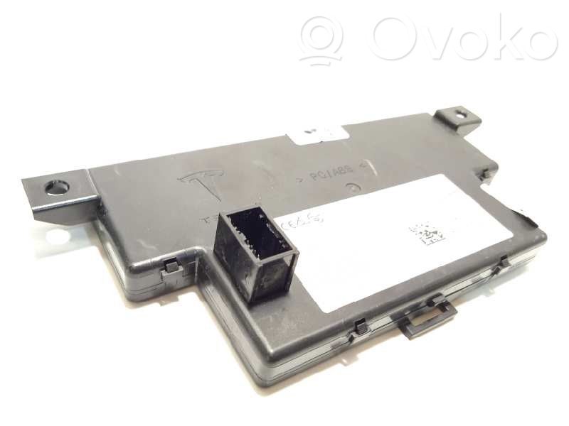 Tesla Model S Other control units/modules 