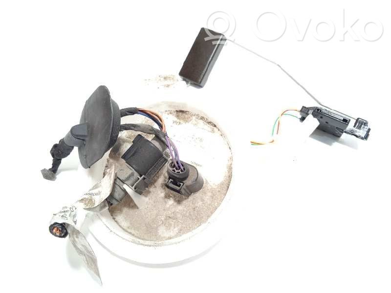 Audi Q3 8U Bomba interna de combustible 