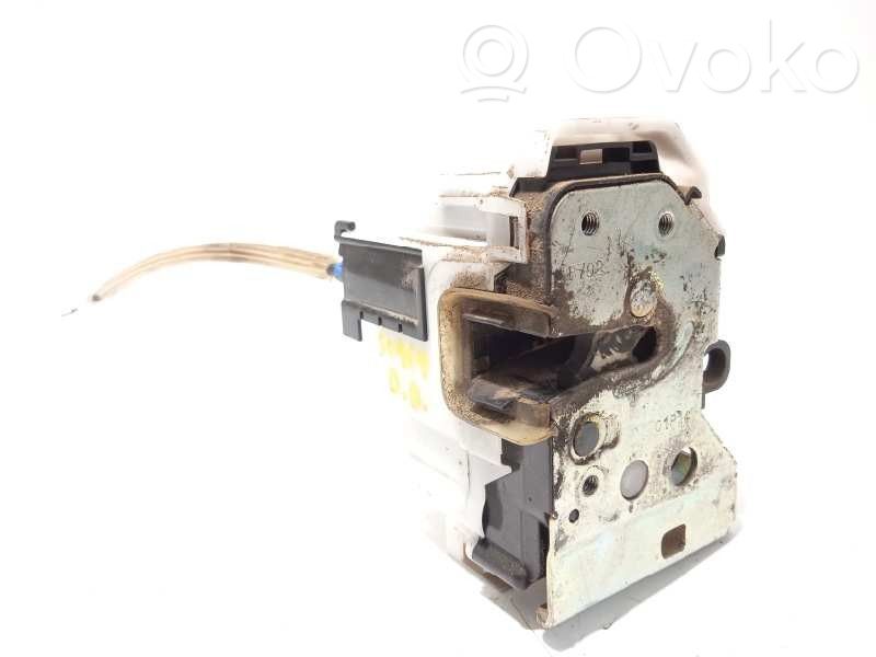 Opel Combo D Front door lock 