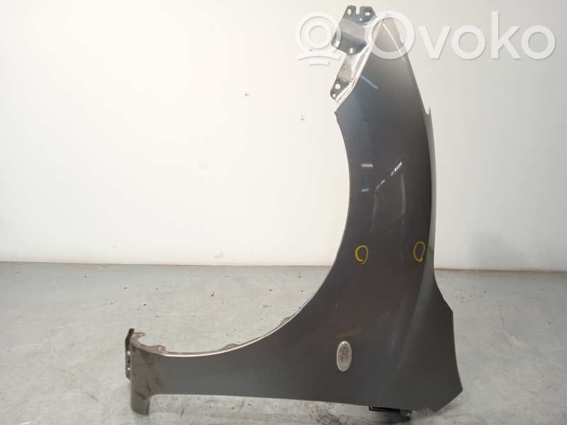Mazda 3 II Sparnas 