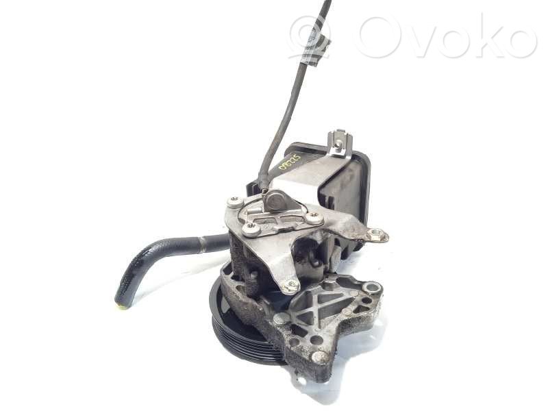 BMW X3 E83 Power steering pump 