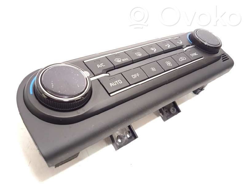 KIA Xceed Unidad de control climatización 