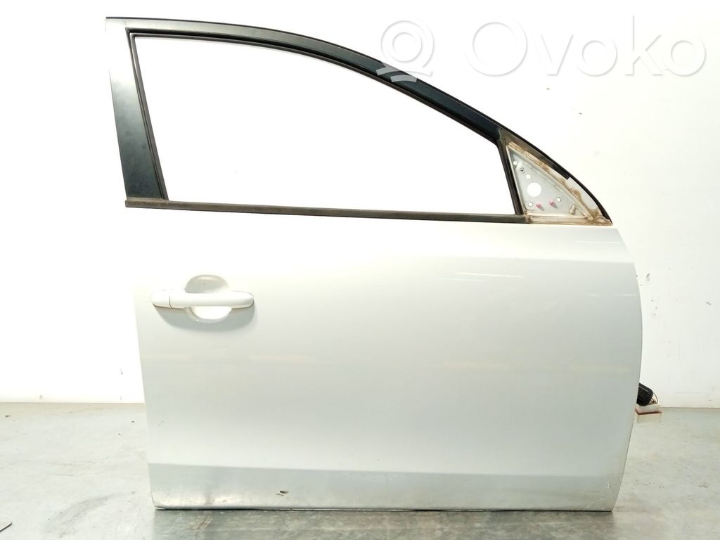 Puerta delantera   760042R010