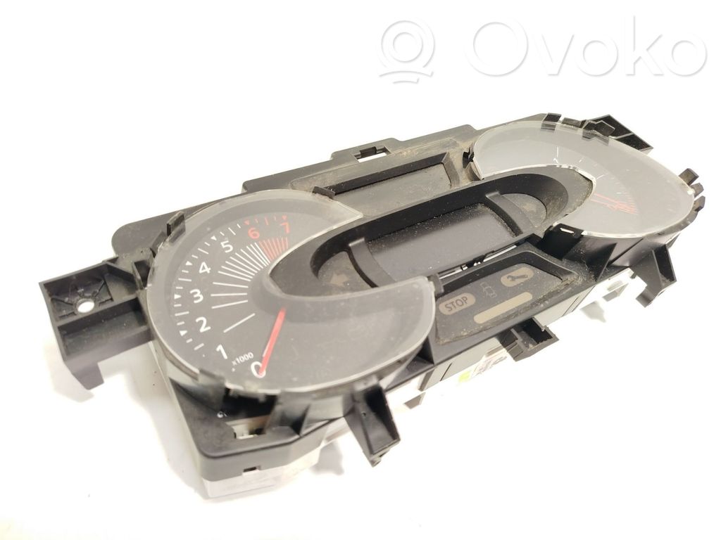 Renault Captur Speedometer (instrument cluster) 