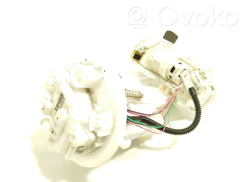 Bomba interna de combustible   7702002C21