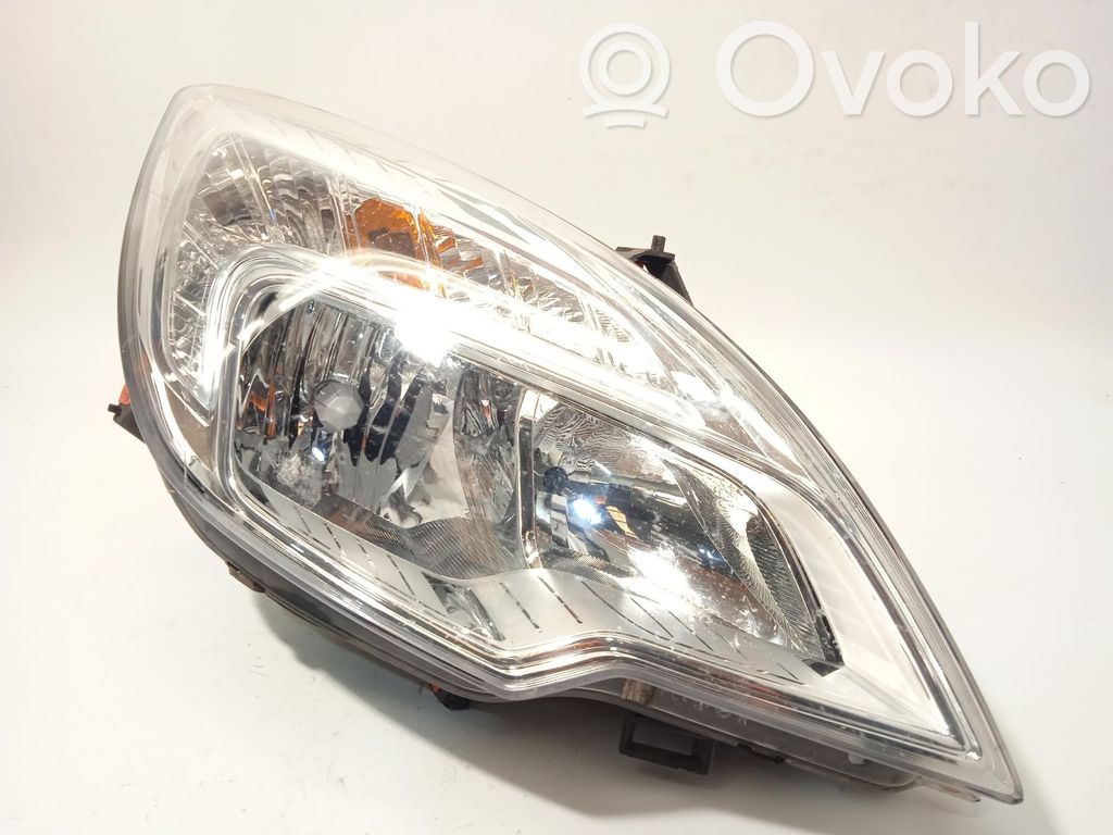 Opel Meriva B Lampa przednia 
